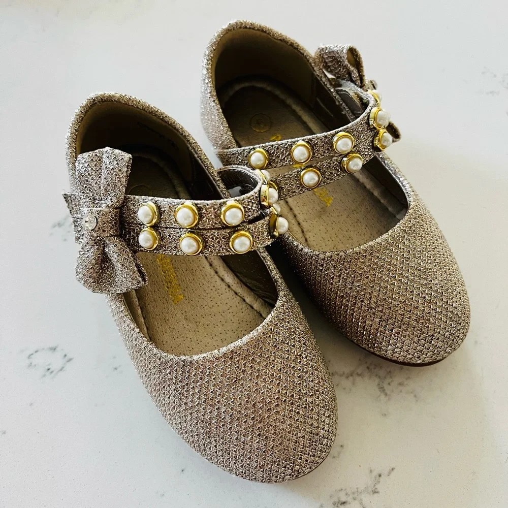 PANDANINJA Ankle strap gold glitter ballet flats size 6